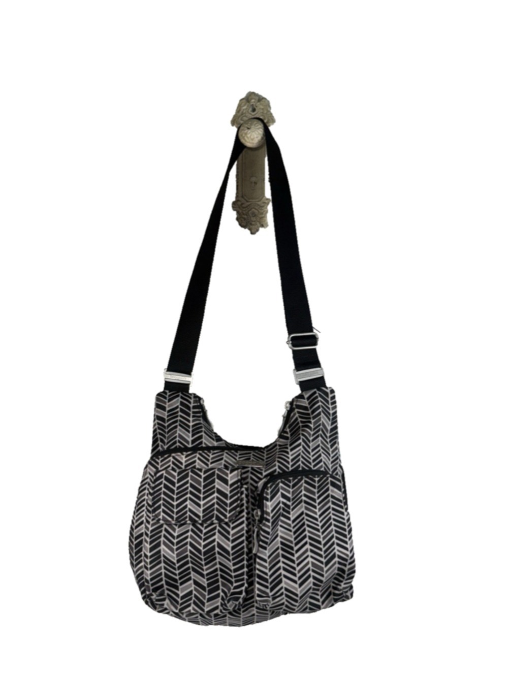 Baggallini Criss Cross Crossbody Bag Chevron Print new